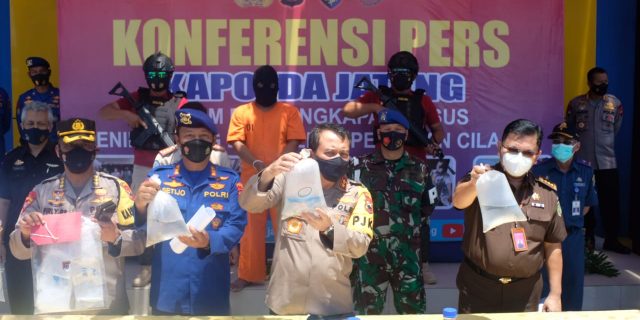 Polda Jateng Berhasil Gagalkan Penyelundupan Benih Bening Lobster Di Cilacap