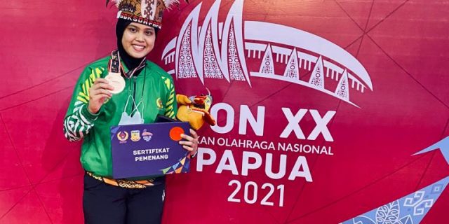 Karateka Putri Serda (K) Nicky Anggota Paldam I/ BB Tambah Medali Perunggu Buat Kontingen Sumut
